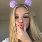 GirlLoira voice changer