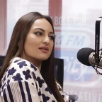 girl less stereo voice changer