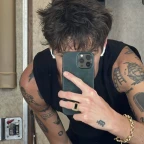 realistic male voice (for female) voice changer